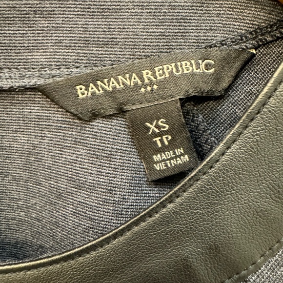 BANANA REPUBLIC top - Picture 4 of 5